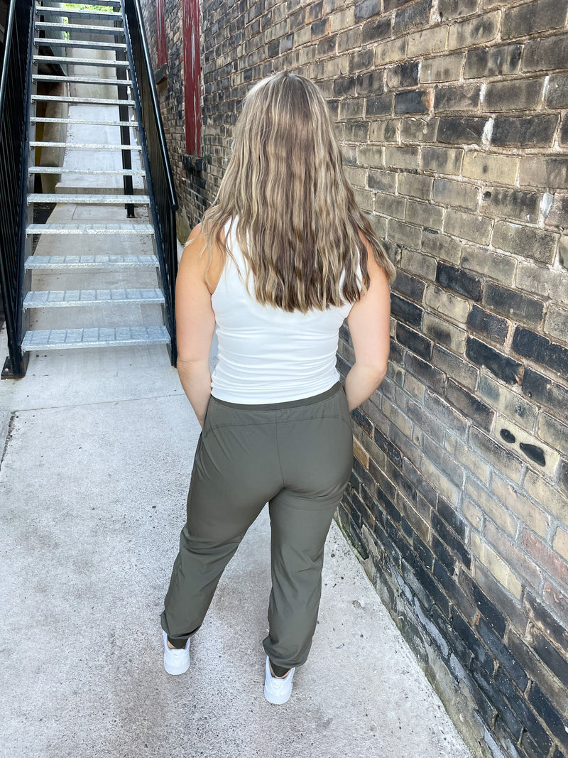 Ellie Joggers in Olive