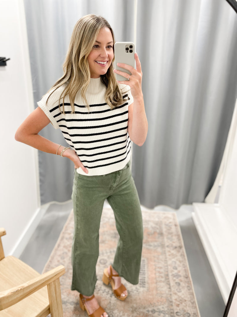 Meg Jeans in Olive