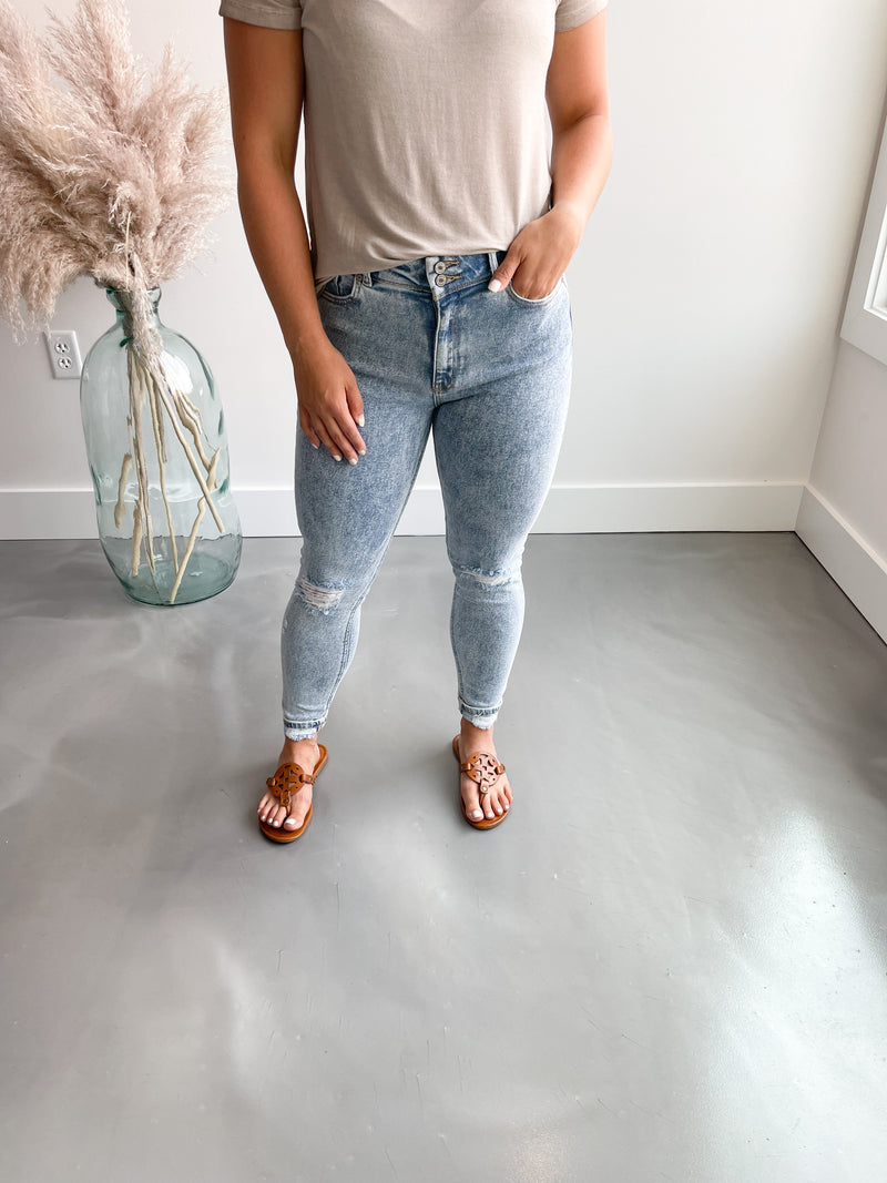 Lily Distressed Jeans / FINAL SALE