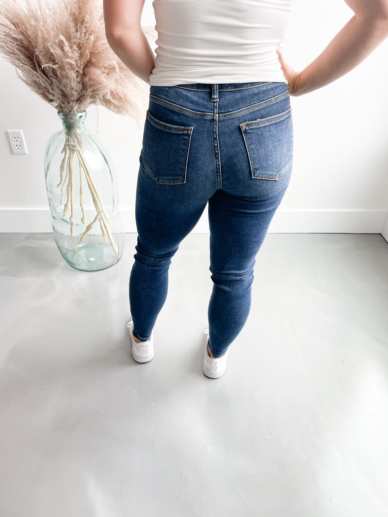 Gabby Mid Rise Jeans by Judy Blue
