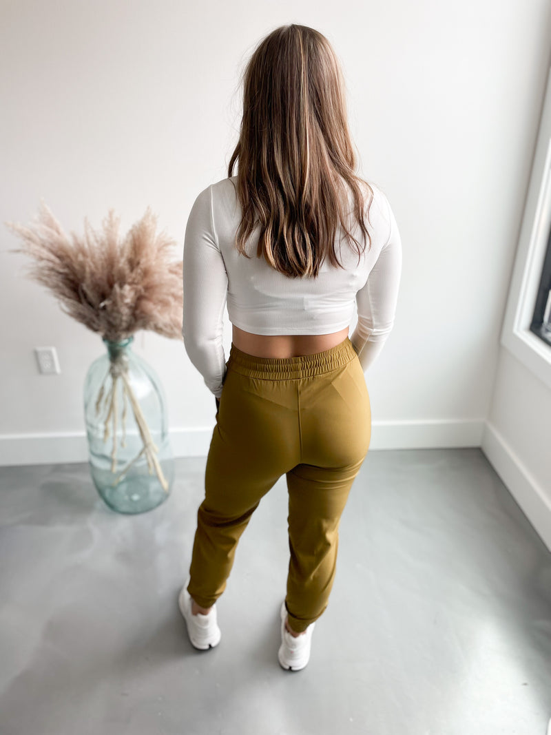 Essential Joggers in Mustard